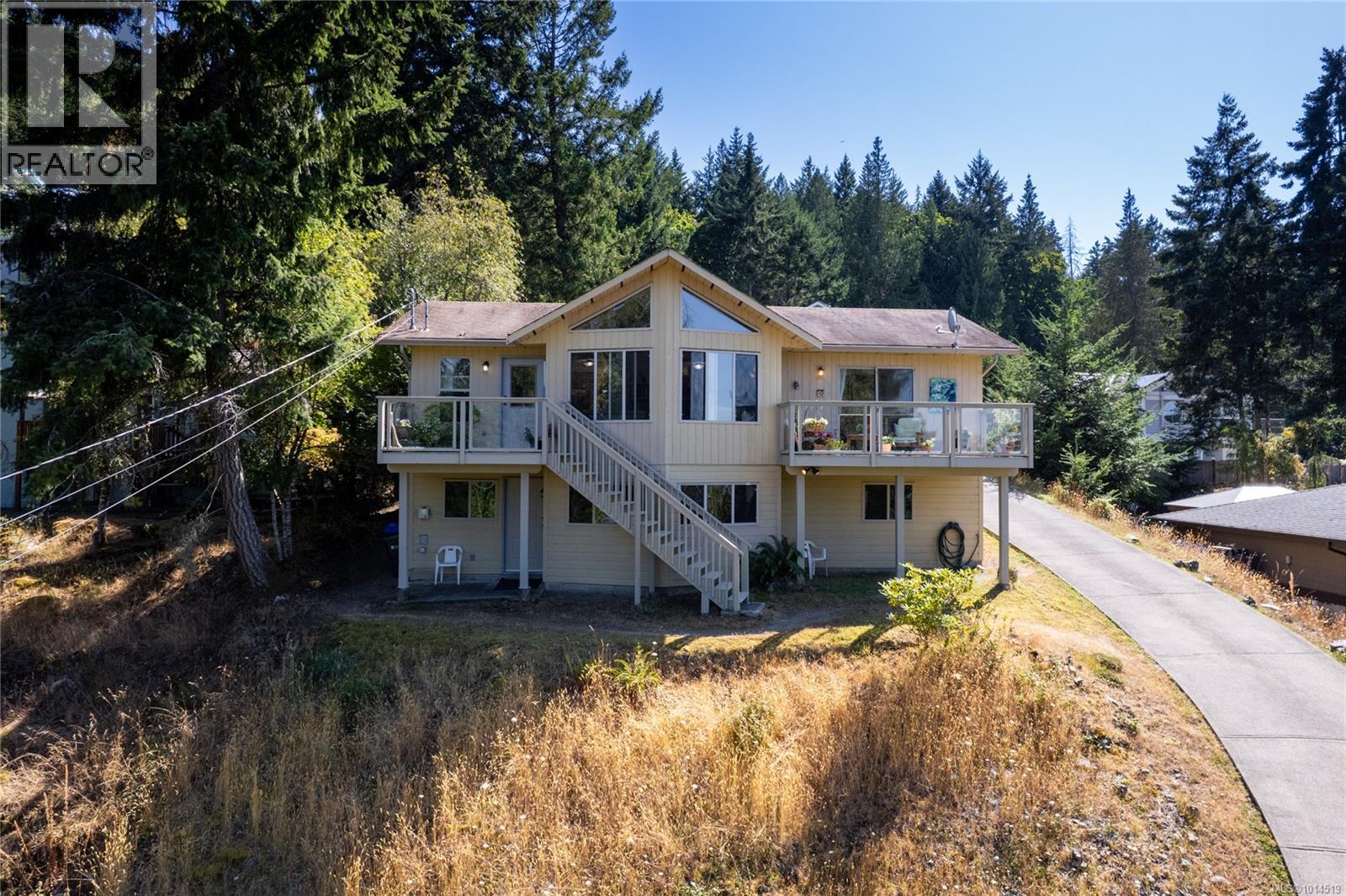 3122 Dolphin Dr, Nanoose Bay