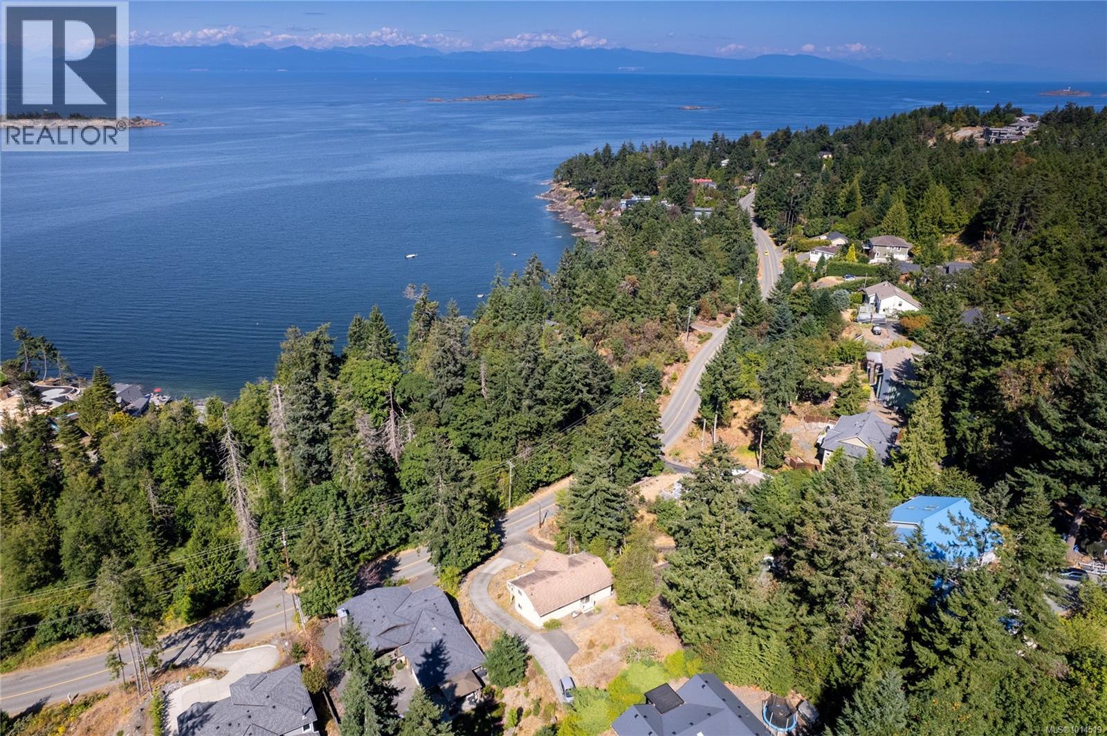 3122 Dolphin Dr, Nanoose Bay