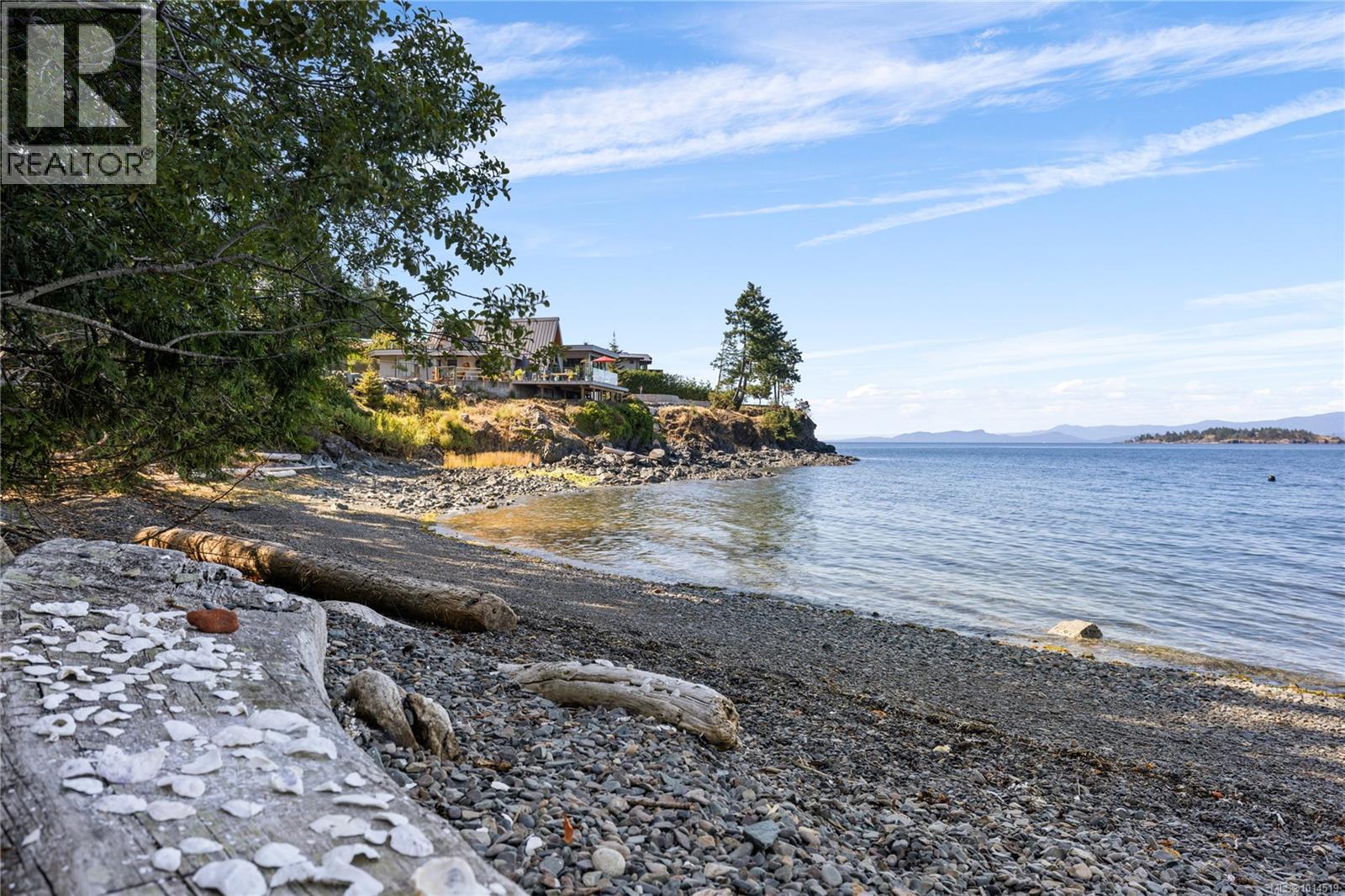 3122 Dolphin Dr, Nanoose Bay