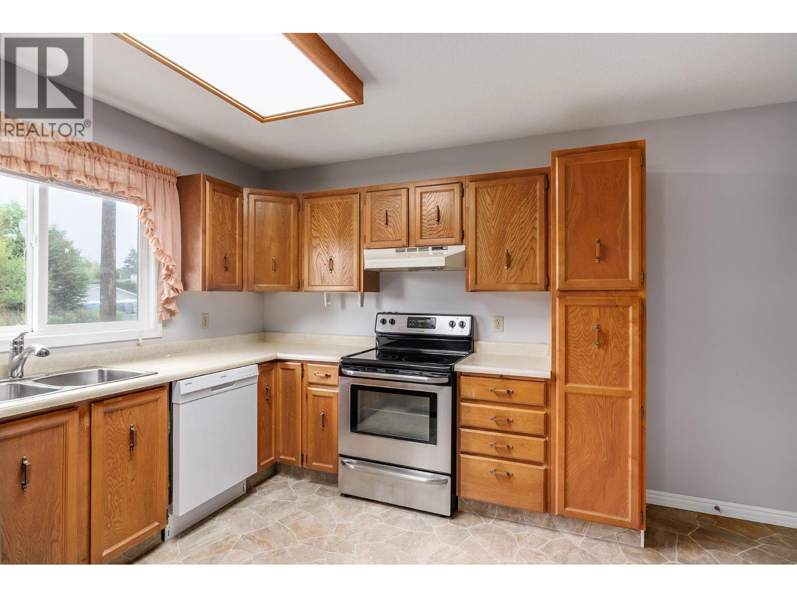  1089 Quesnel Road, Kelowna