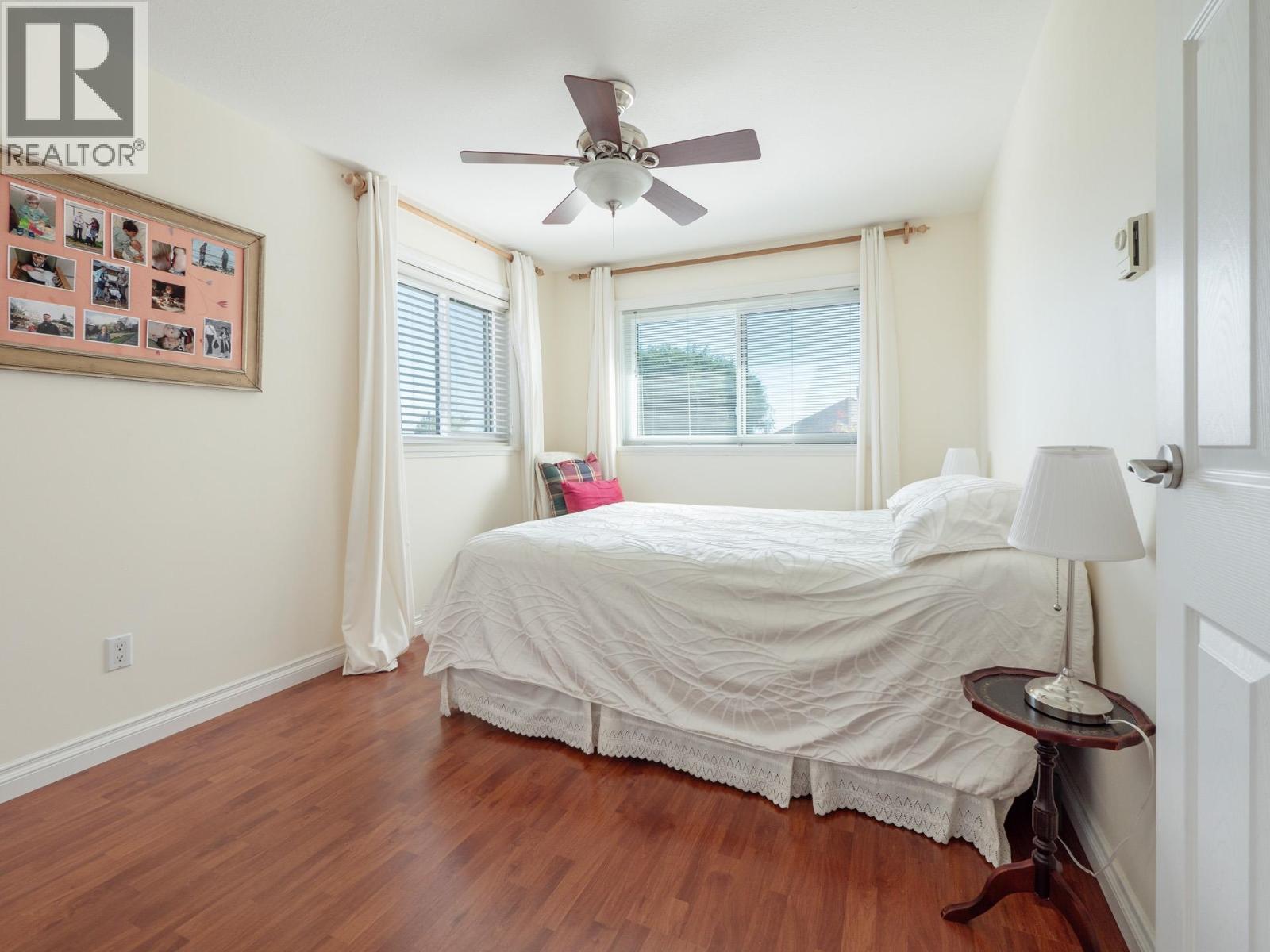 10 765 SCHOOL ROAD, Gibsons