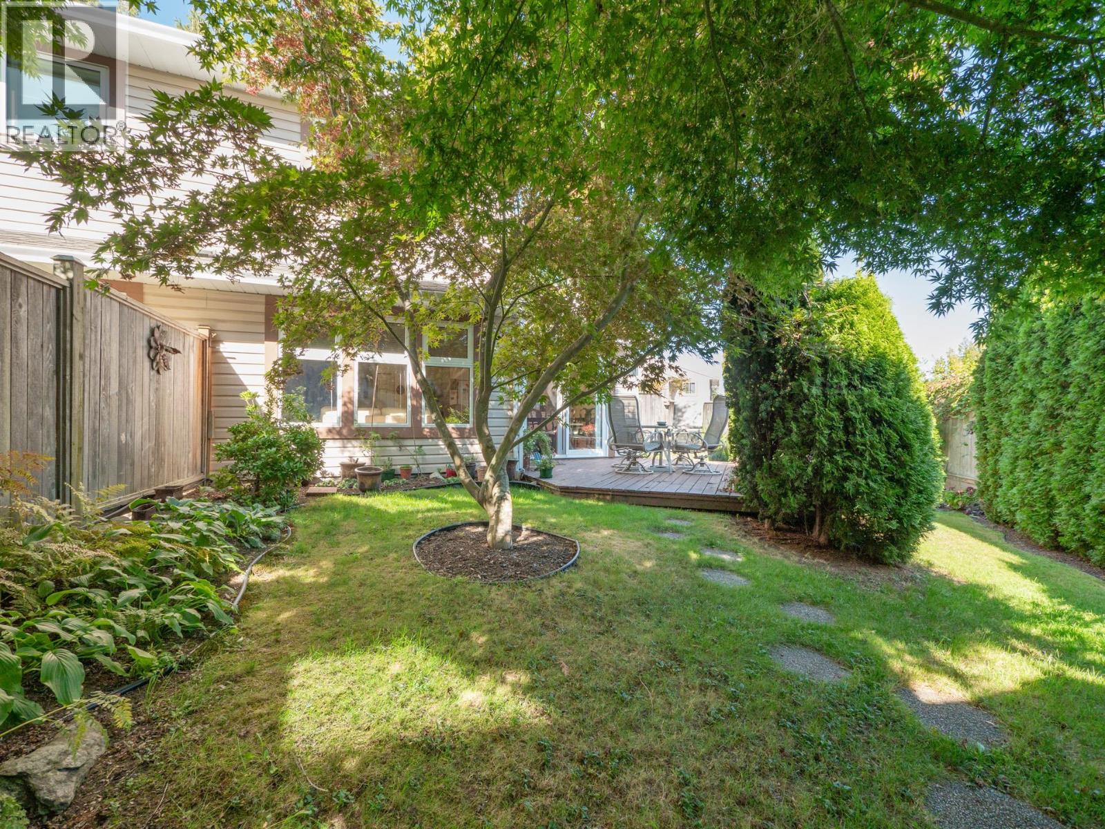 10 765 SCHOOL ROAD, Gibsons