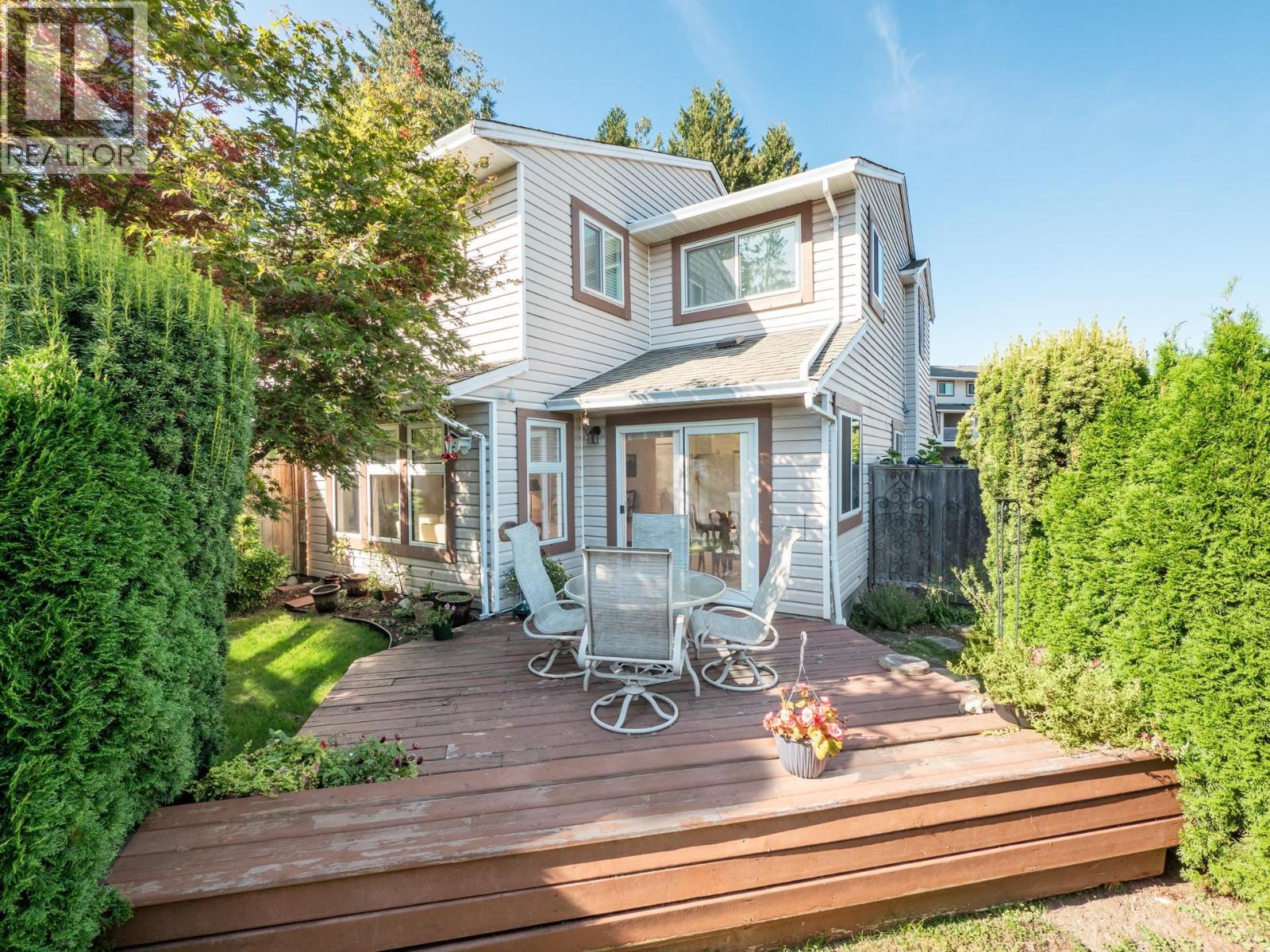 10 765 SCHOOL ROAD, Gibsons