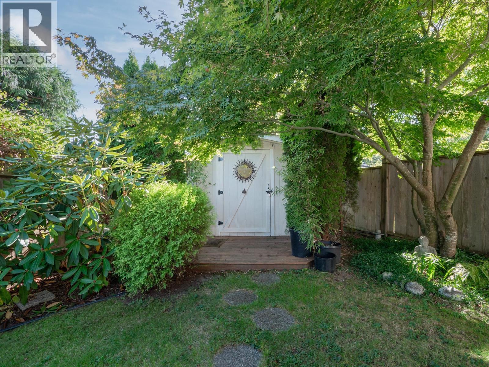 10 765 SCHOOL ROAD, Gibsons