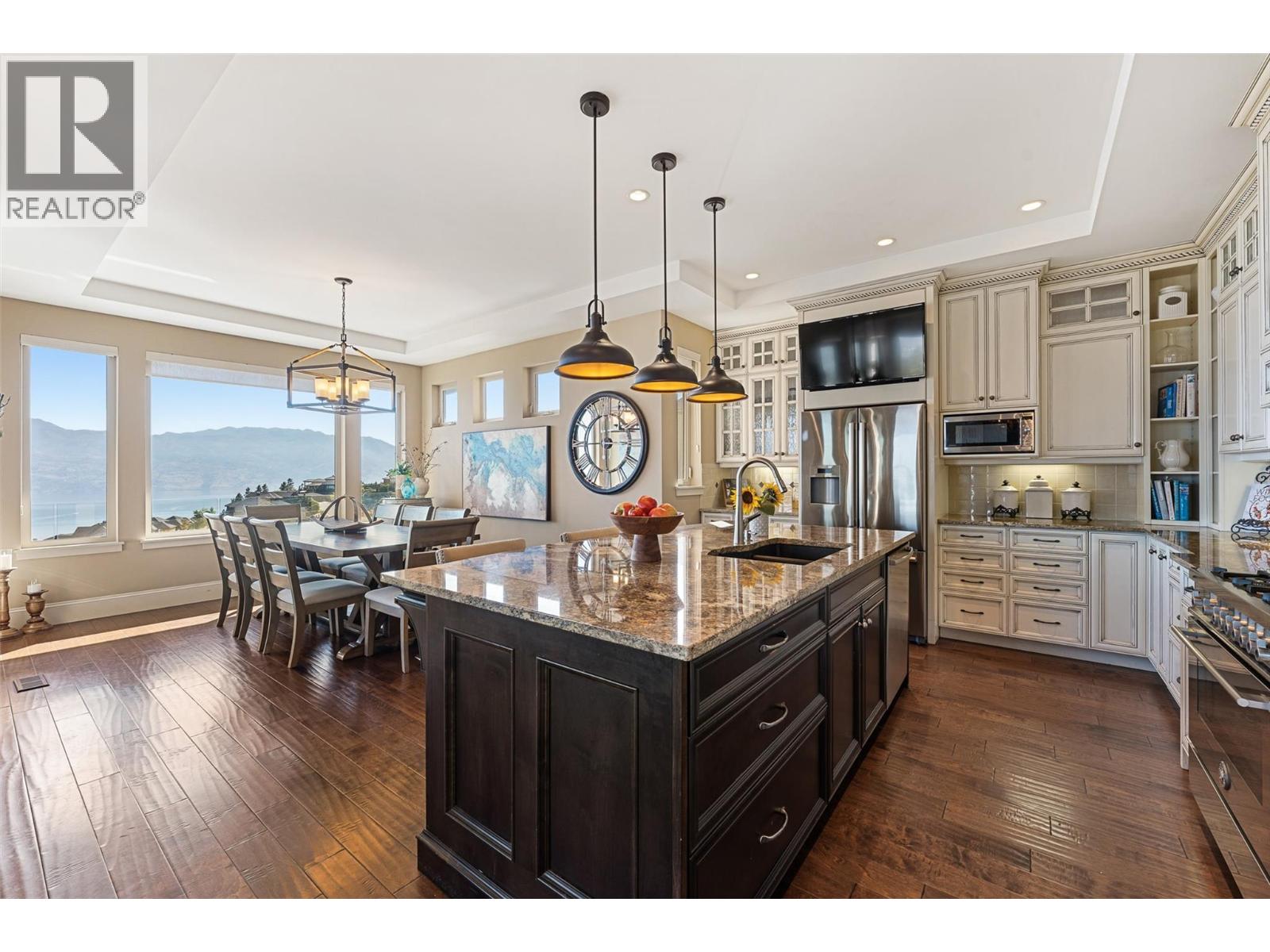  3211 Pinot Noir Place, West Kelowna