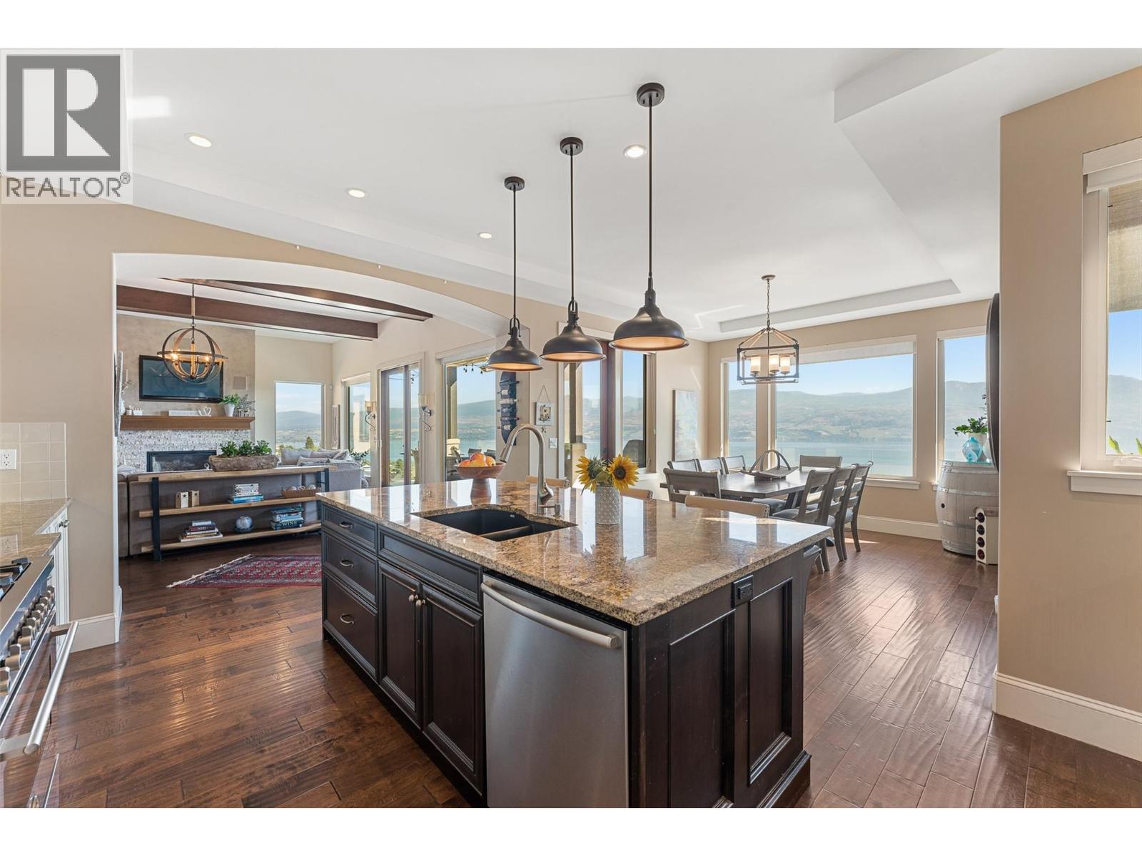  3211 Pinot Noir Place, West Kelowna