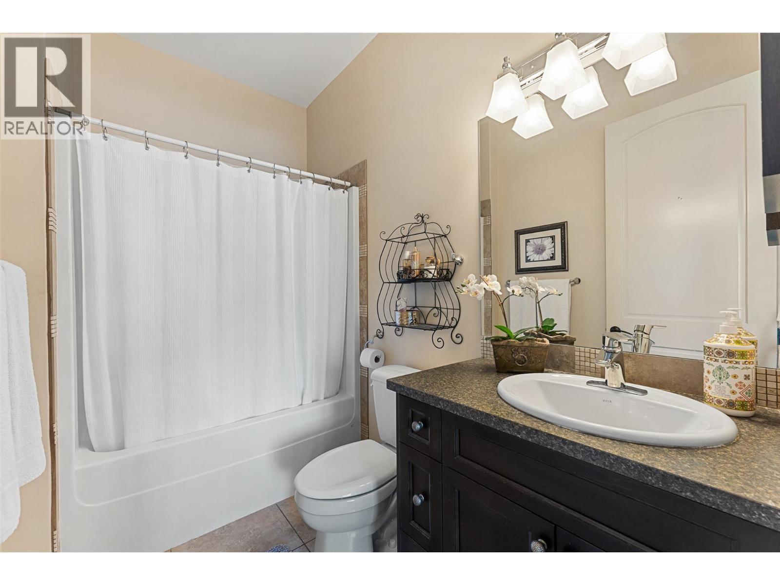 3211 Pinot Noir Place, West Kelowna
