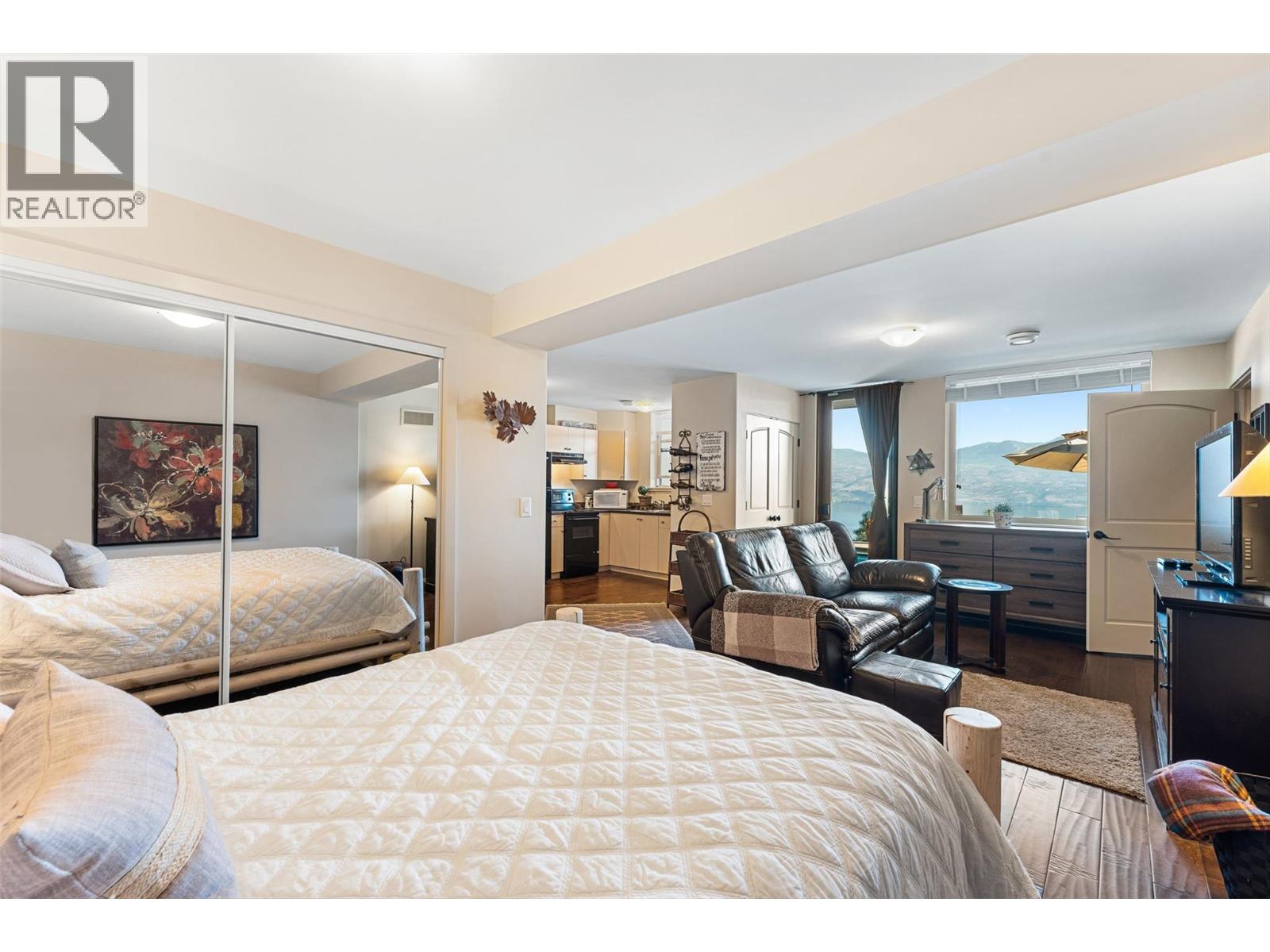  3211 Pinot Noir Place, West Kelowna