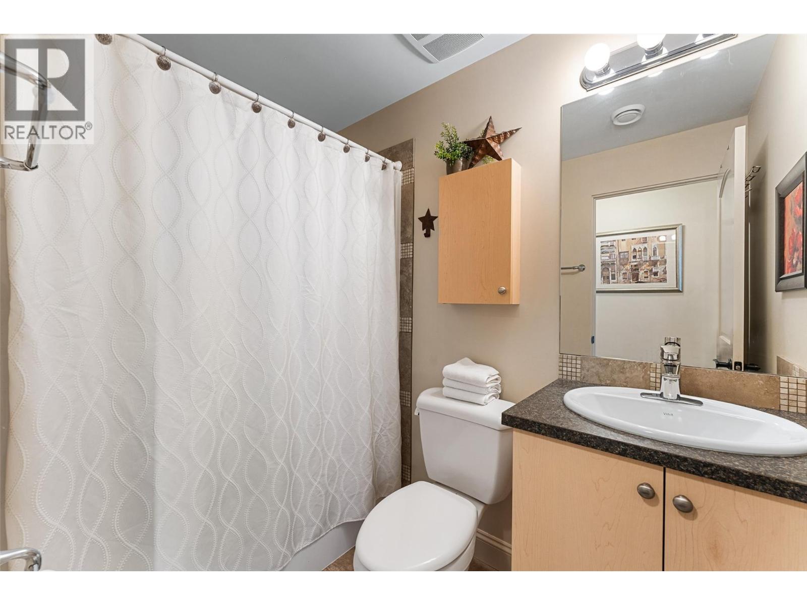  3211 Pinot Noir Place, West Kelowna