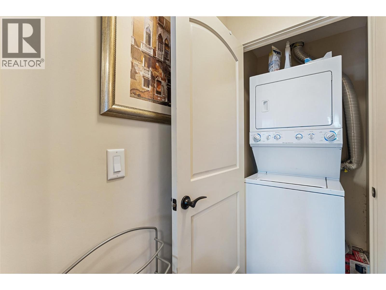  3211 Pinot Noir Place, West Kelowna