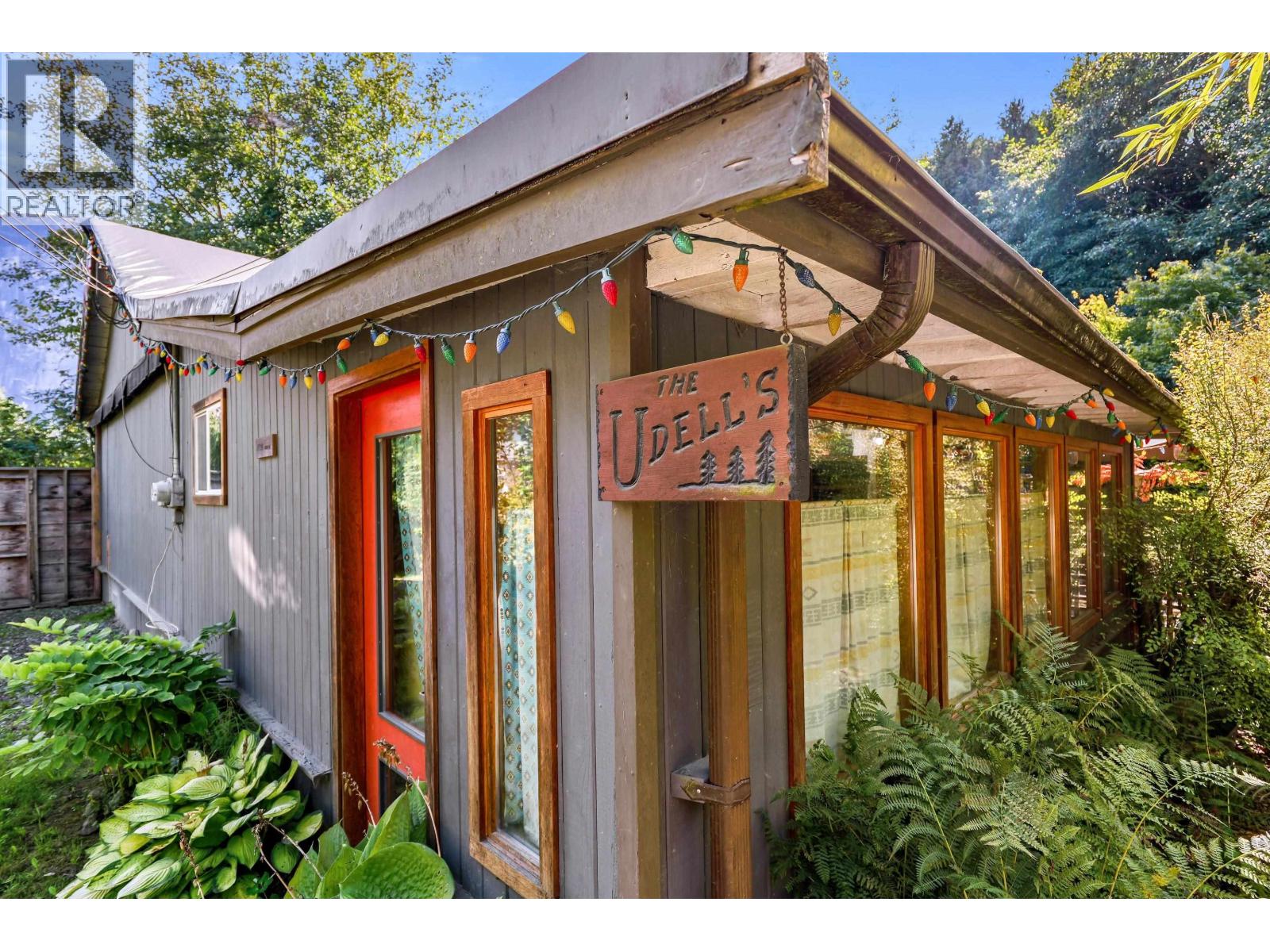 37791 THIRD AVENUE, Squamish