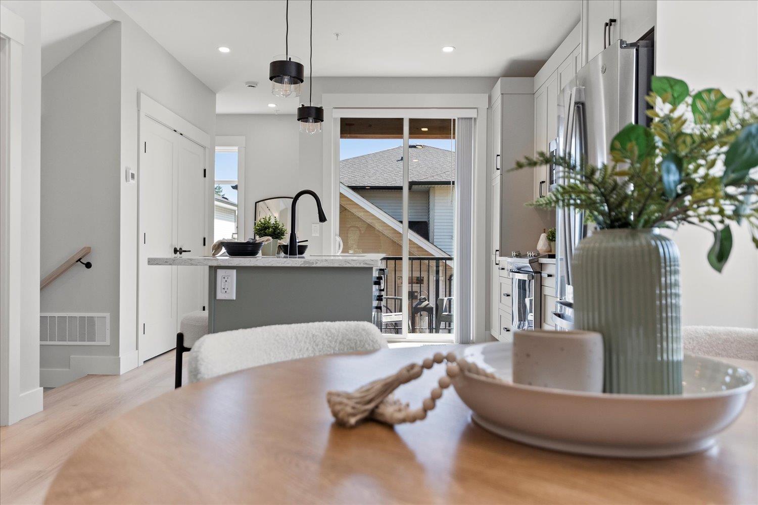 8 46106 RIVERSIDE DRIVE, Chilliwack Proper East, Chilliwack