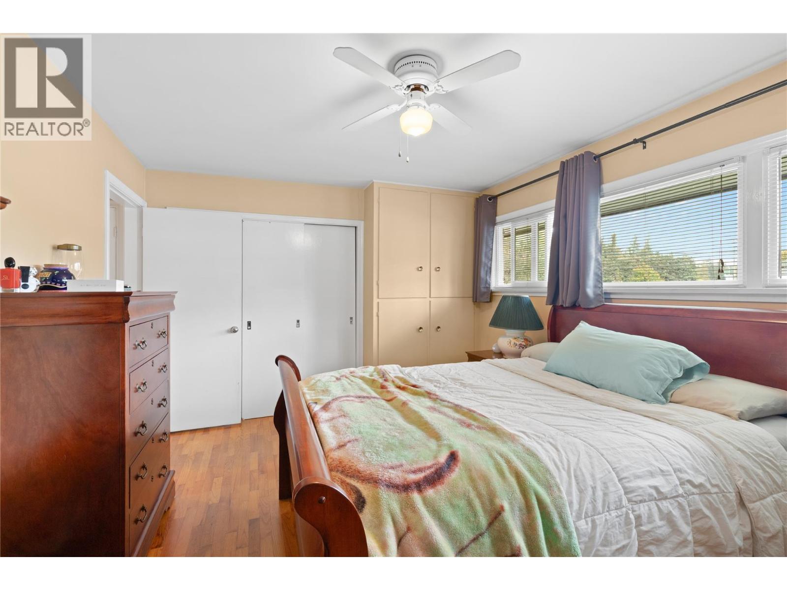 1230 Shuswap Avenue, Sicamous