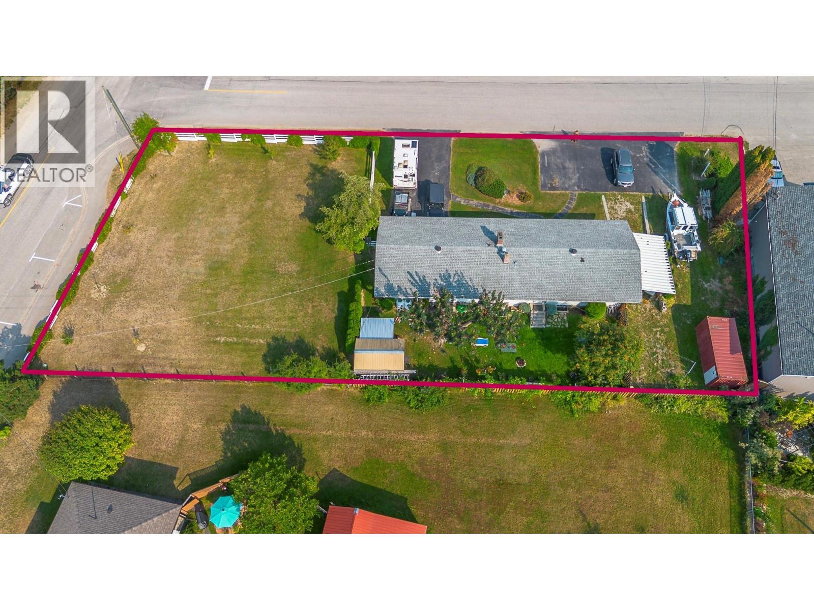 1230 Shuswap Avenue, Sicamous