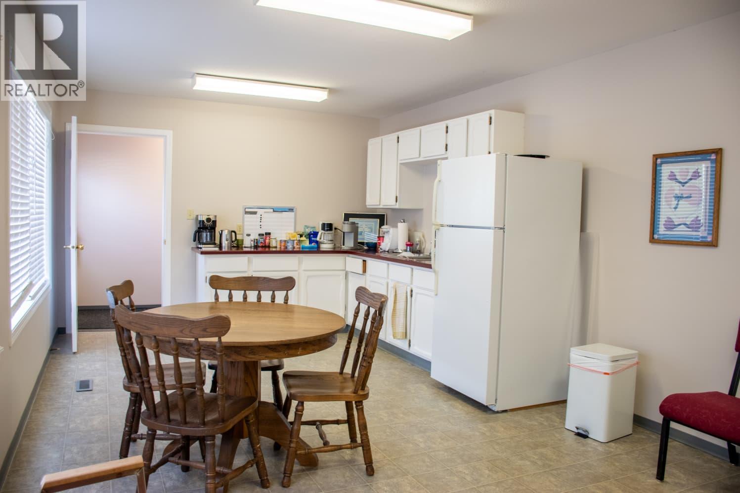 834 Thompson Avenue, Chase