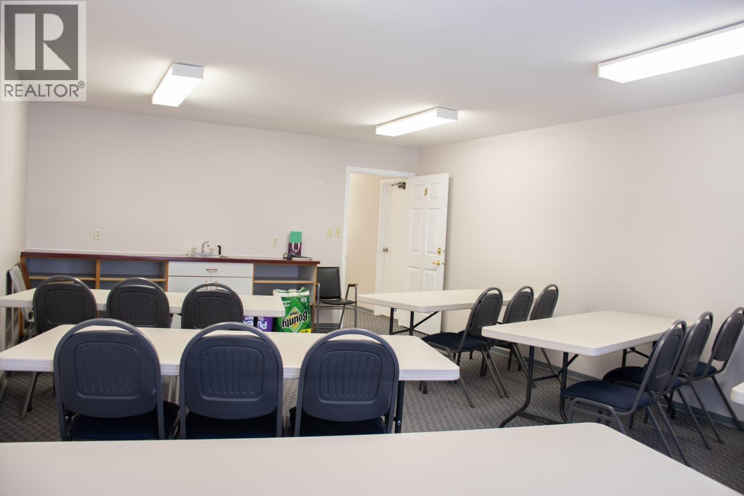 834 Thompson Avenue, Chase