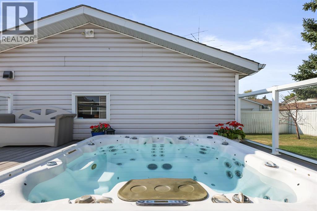 147 Whitehorn Road NE, Calgary, Alberta