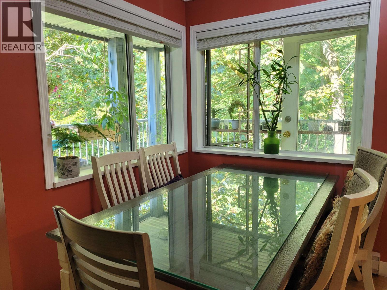 28 7345 SANDBORNE AVENUE, Burnaby