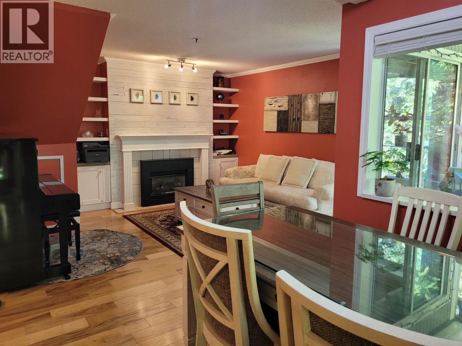 28 7345 SANDBORNE AVENUE, Burnaby