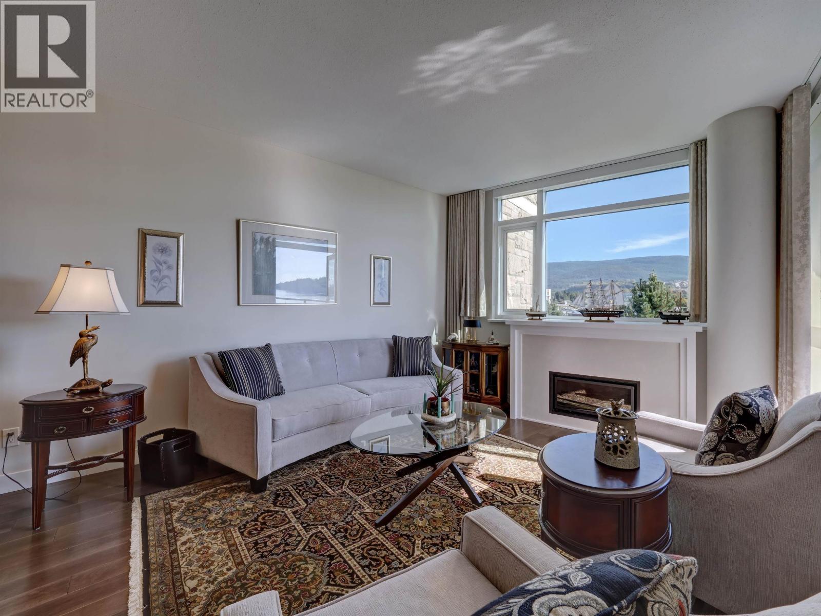 405 5725 TEREDO STREET, Sechelt