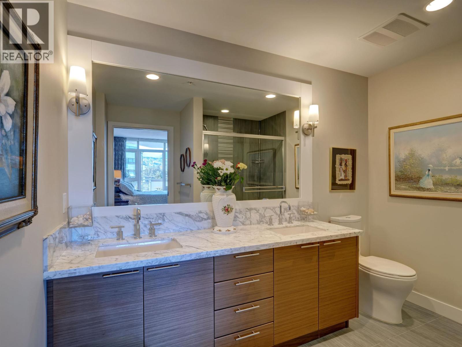 405 5725 TEREDO STREET, Sechelt