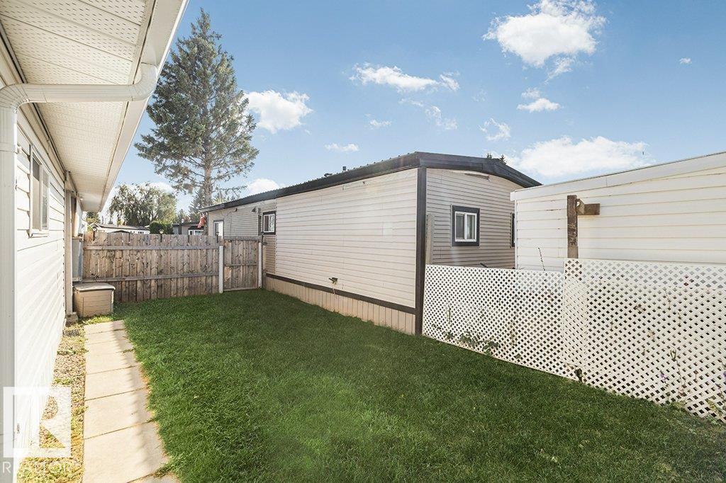 862 west coast BA NW, Edmonton