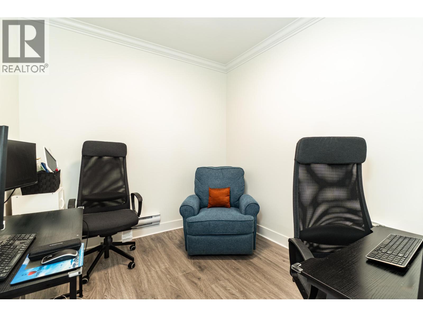 404 2389 HAWTHORNE AVENUE, Port Coquitlam