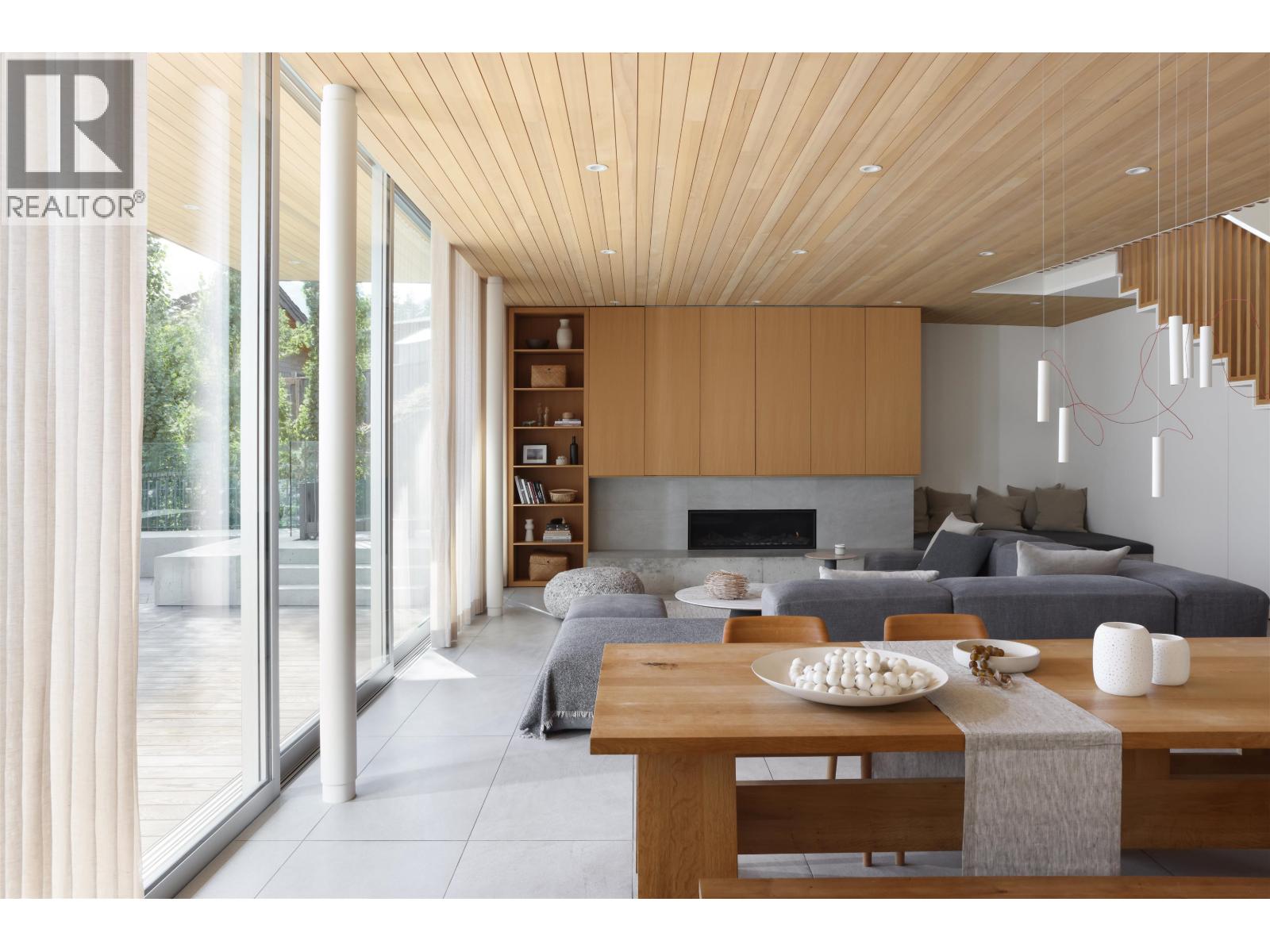 38574 HIGH CREEK DRIVE, Squamish