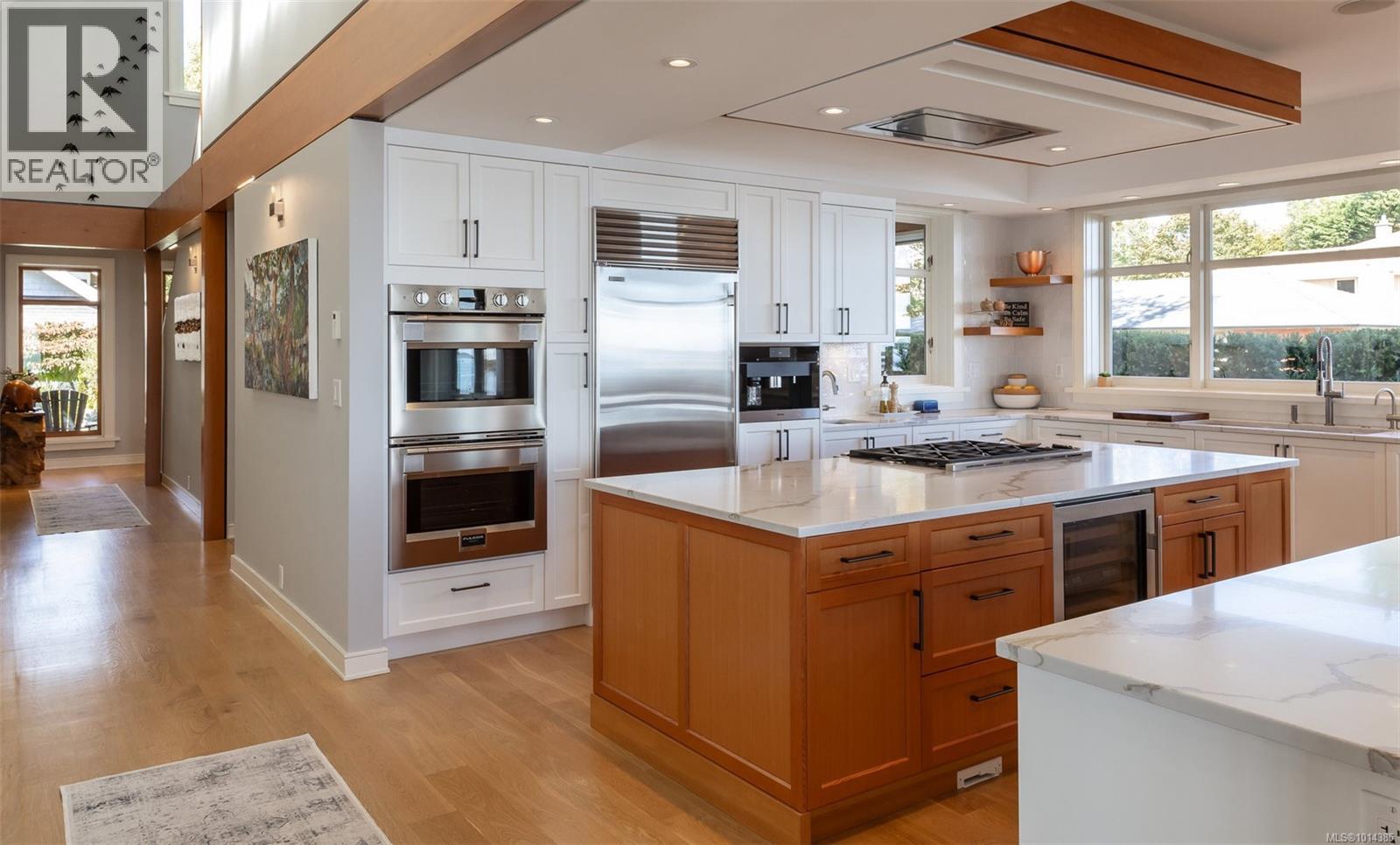  2072 Esplanade, Oak Bay