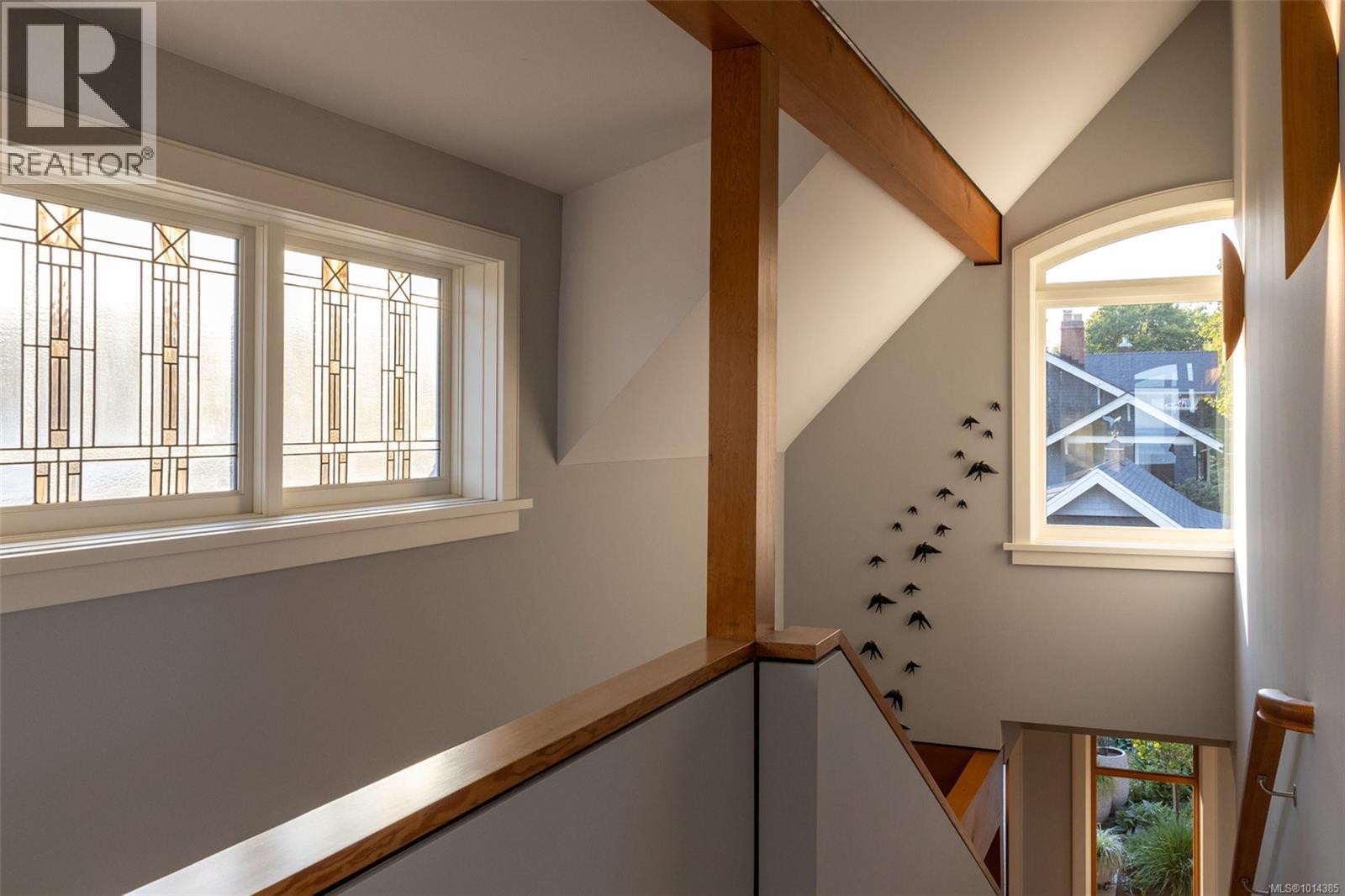  2072 Esplanade, Oak Bay