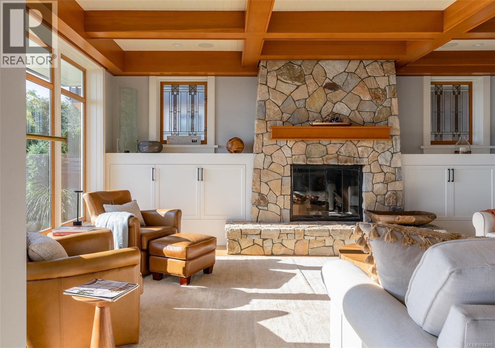  2072 Esplanade, Oak Bay