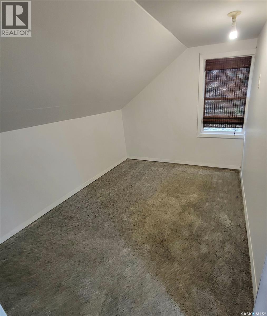 404 USHERVILLE ROAD - 14