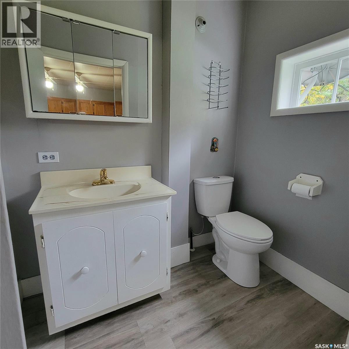 404 USHERVILLE ROAD - 7