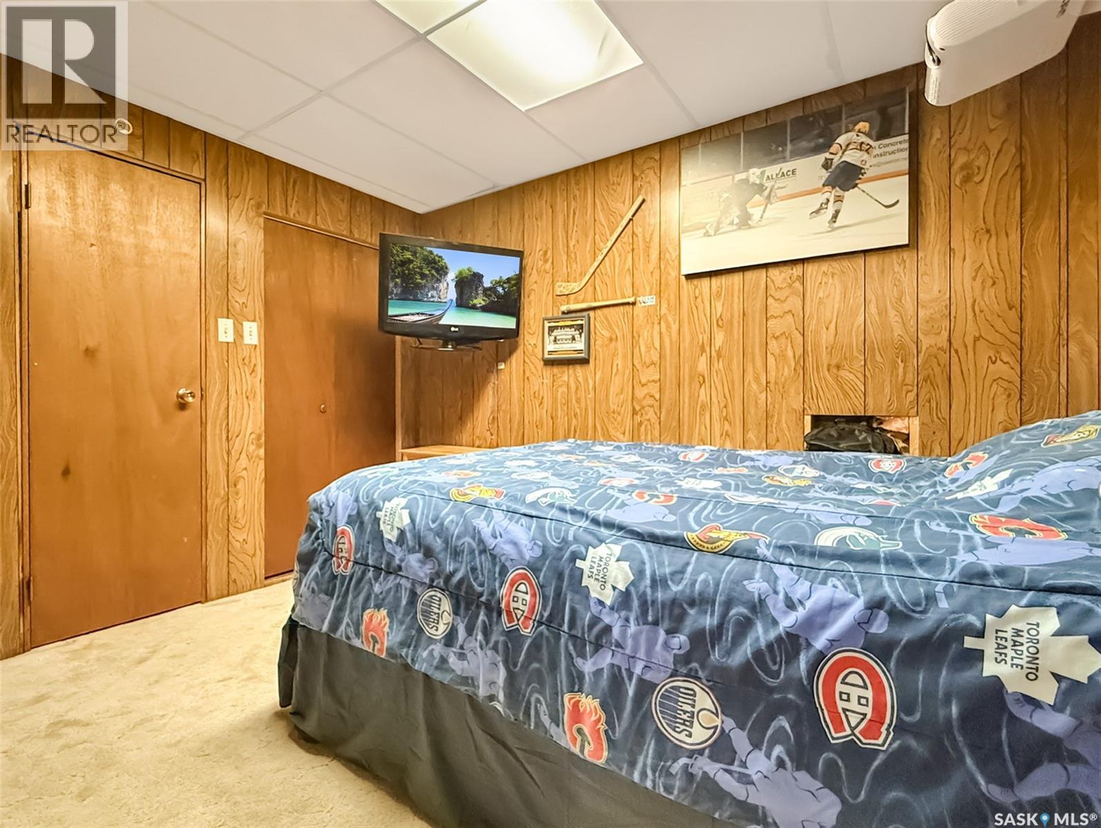 Single Family House Bungalow for Sale in  Macdonald CRESCENT Swift Current 