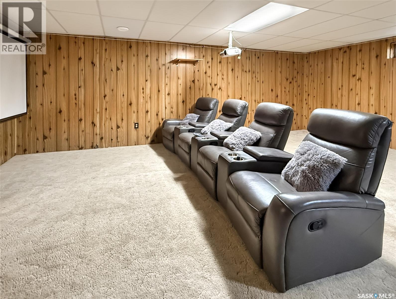 Single Family House Bungalow for Sale in  Macdonald CRESCENT Swift Current 