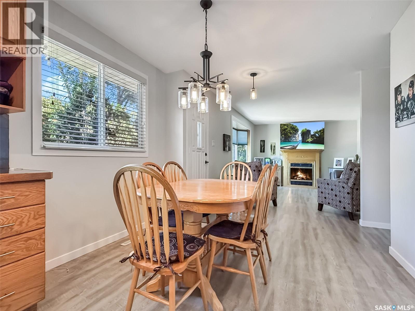 Single Family House Bungalow for Sale in  Macdonald CRESCENT Swift Current 