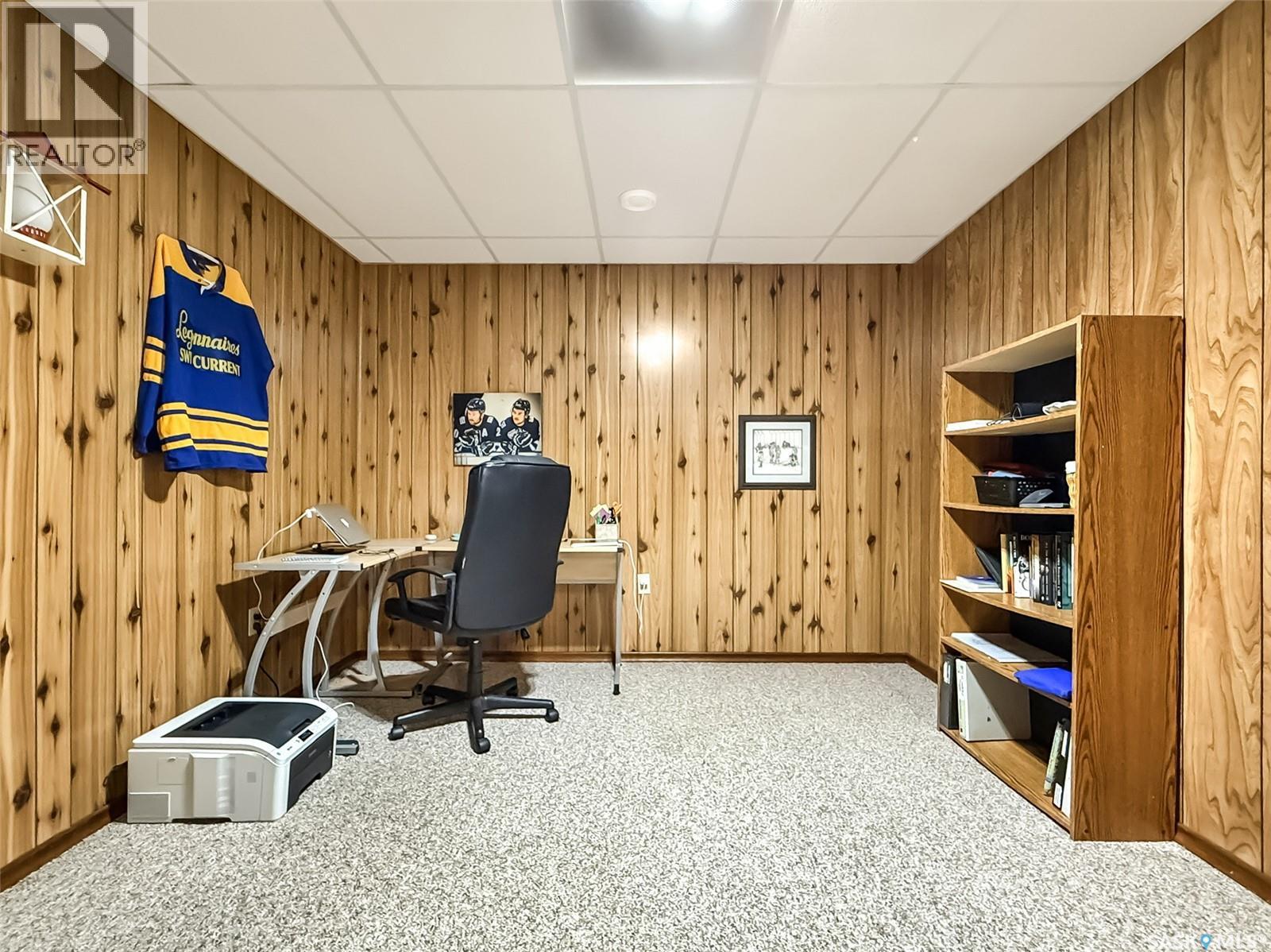 Single Family House Bungalow for Sale in  Macdonald CRESCENT Swift Current 