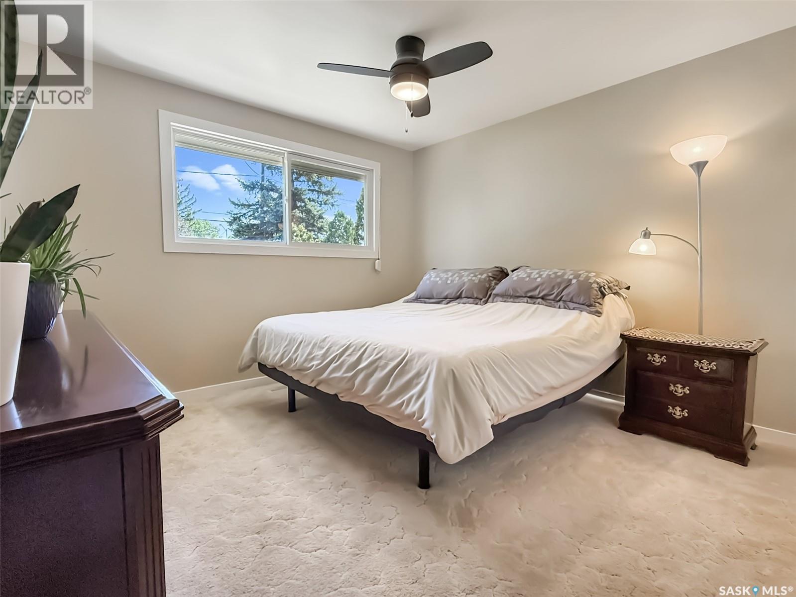 Single Family House Bungalow for Sale in  Macdonald CRESCENT Swift Current 