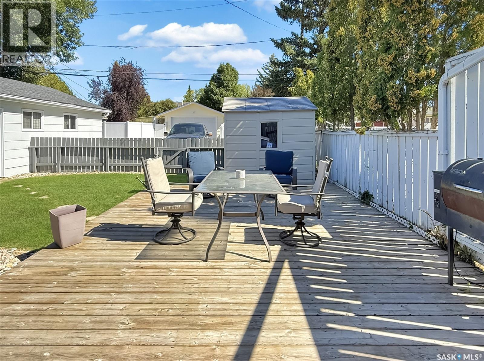 Single Family House Bungalow for Sale in  Macdonald CRESCENT Swift Current 