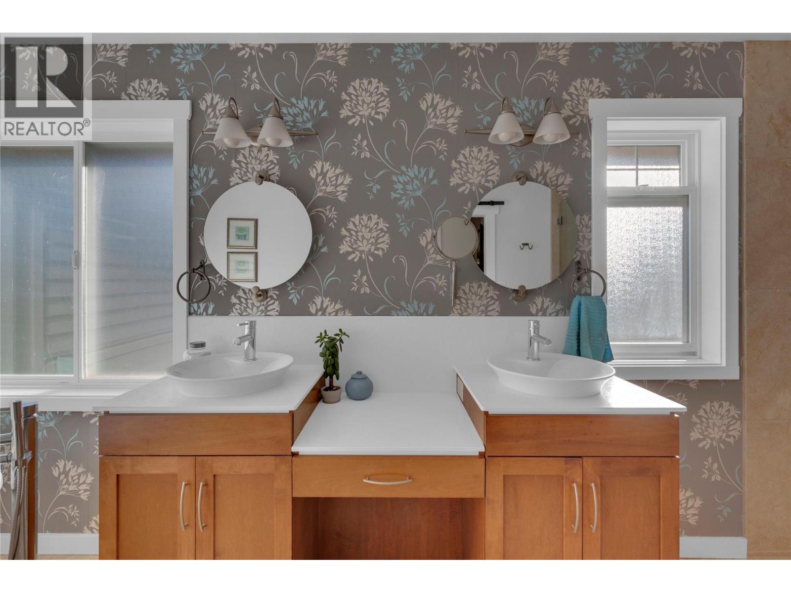  3065 Lakeview Cove Road, West Kelowna