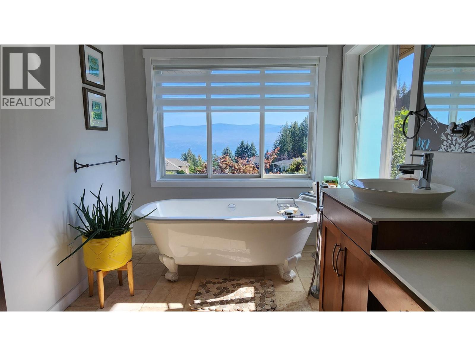  3065 Lakeview Cove Road, West Kelowna