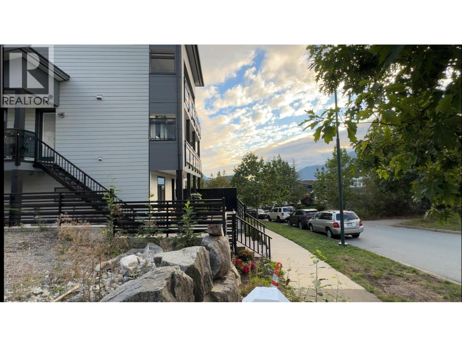 40876 THE CRESCENT, Squamish