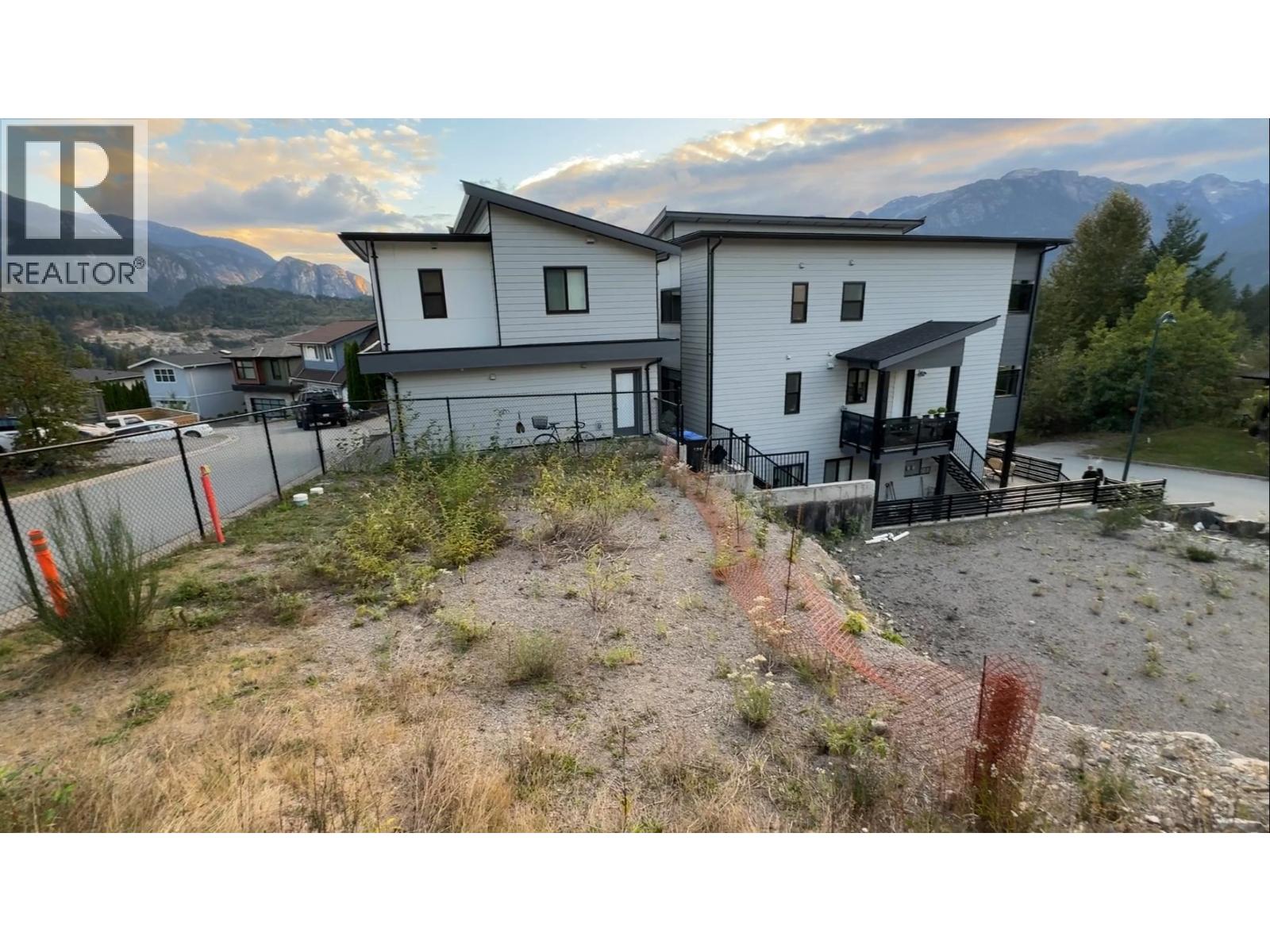 40876 THE CRESCENT, Squamish