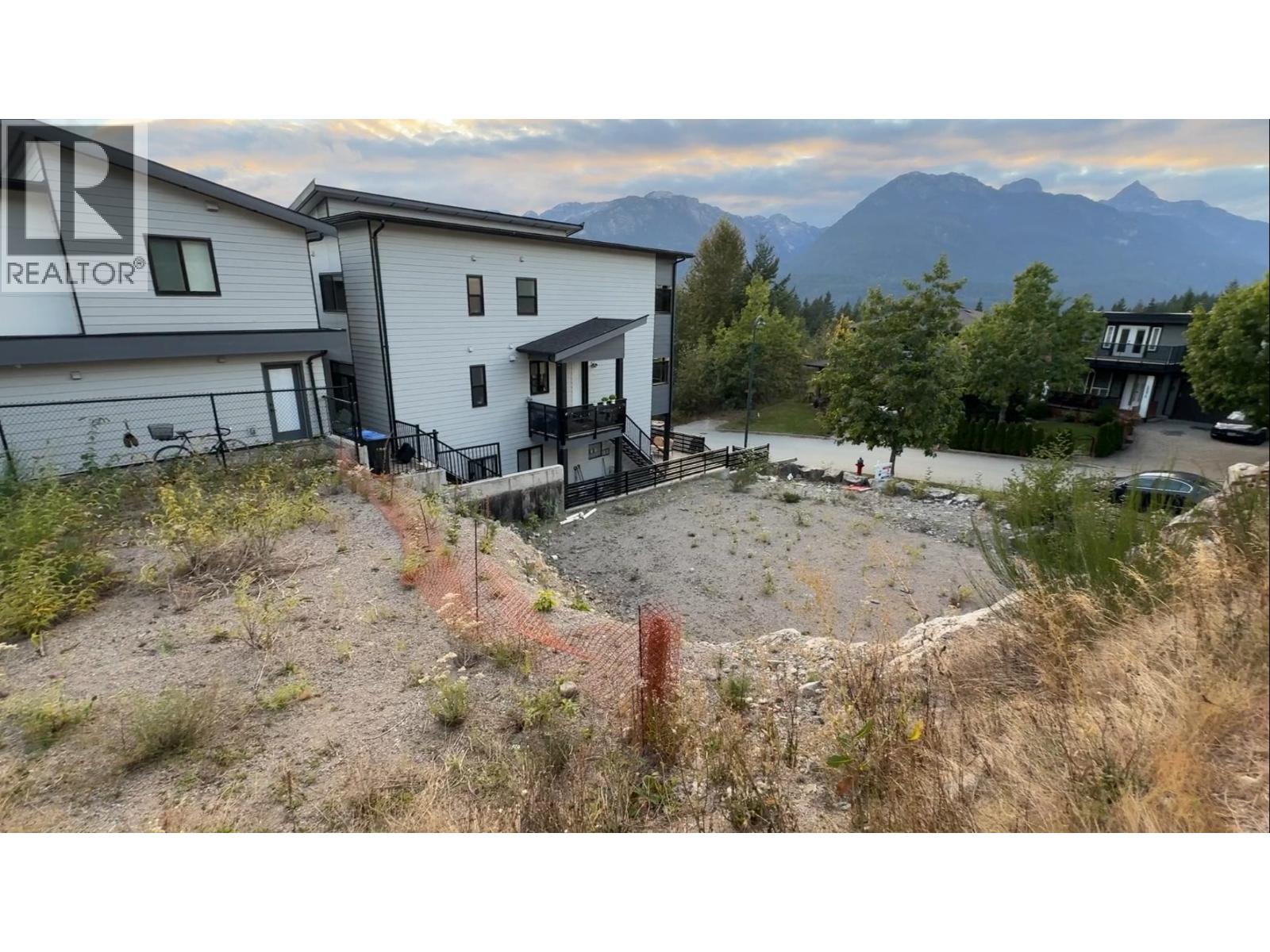 40876 THE CRESCENT, Squamish
