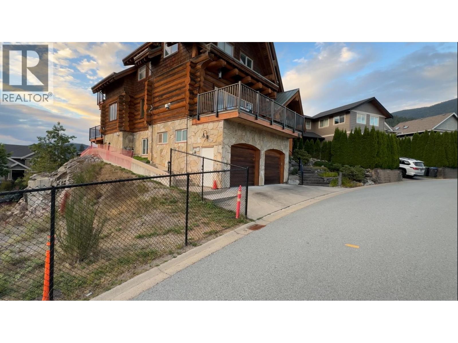 40876 THE CRESCENT, Squamish