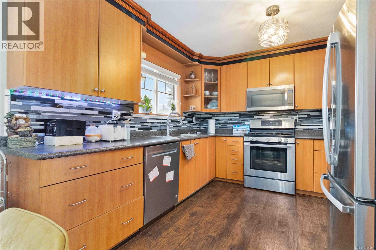  625 Baker Street, Saanich