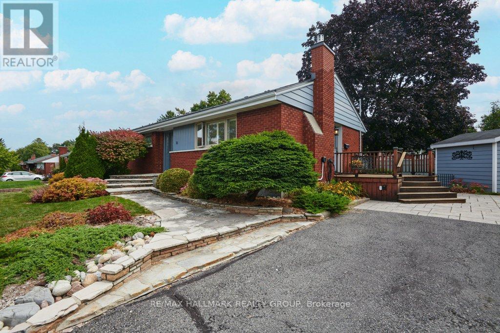 Stunning landscaping, double driveway