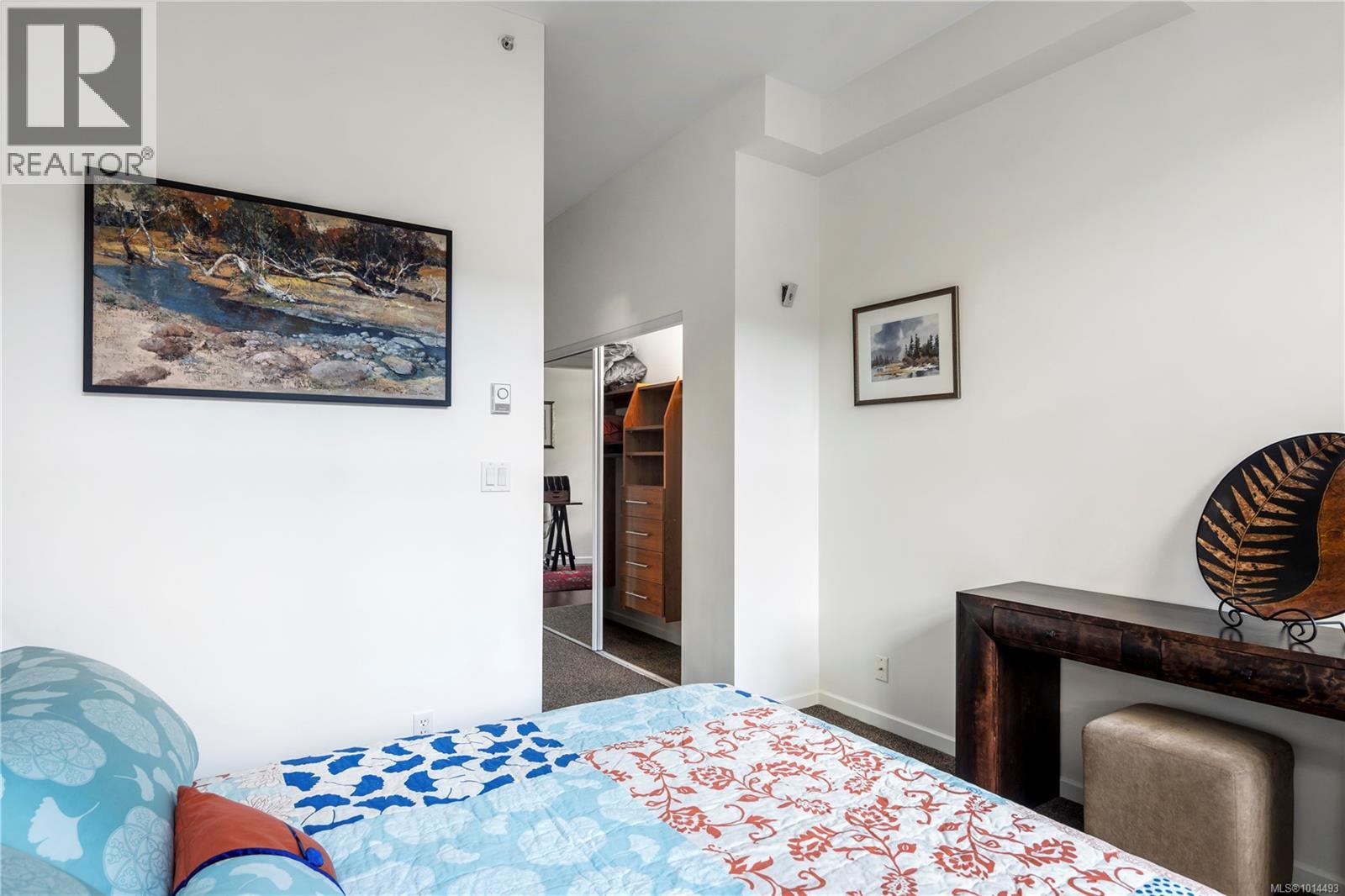 107 827 Fairfield Road, Victoria