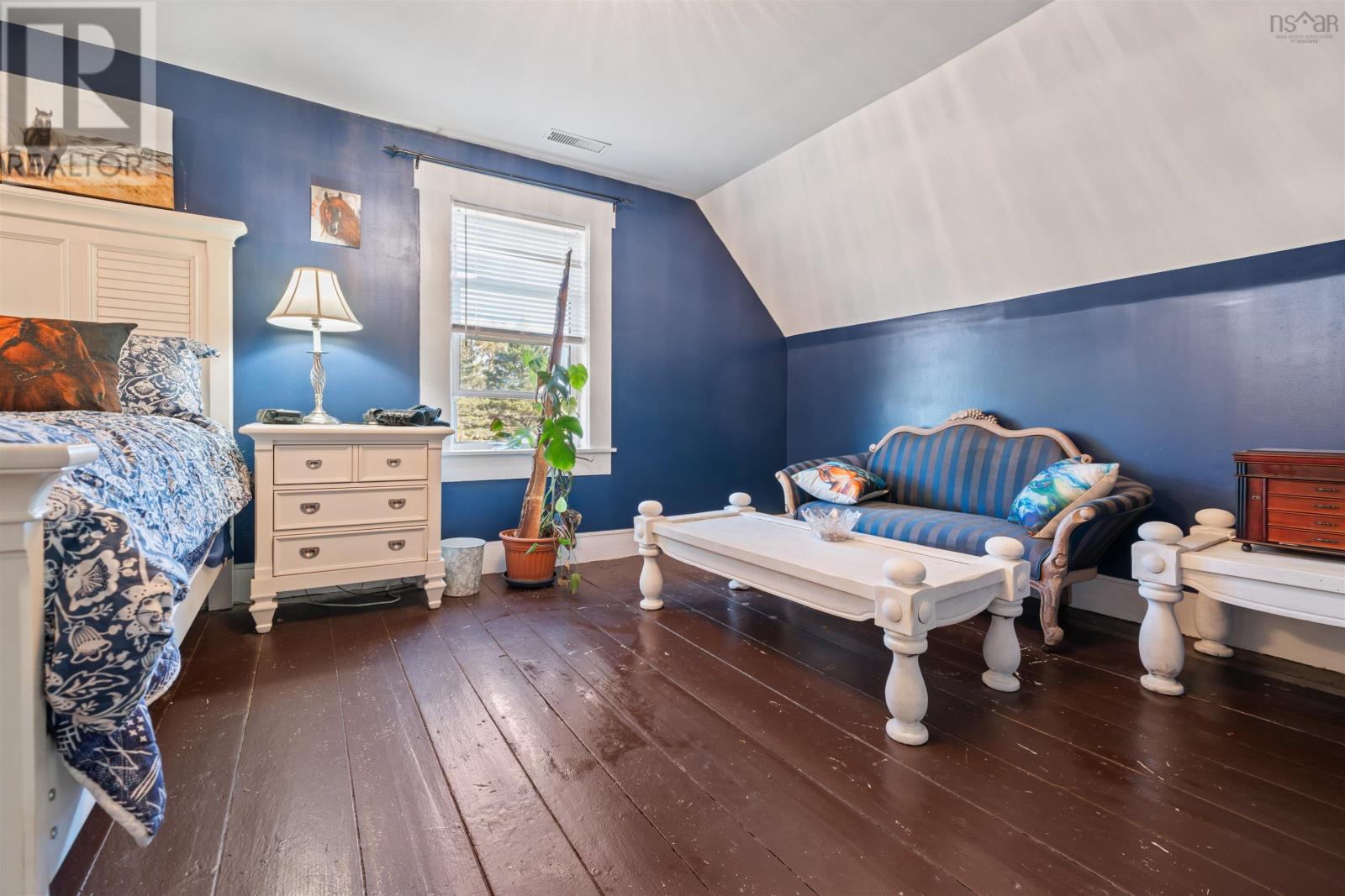 Property 27 of 49 of 187 Highway 302