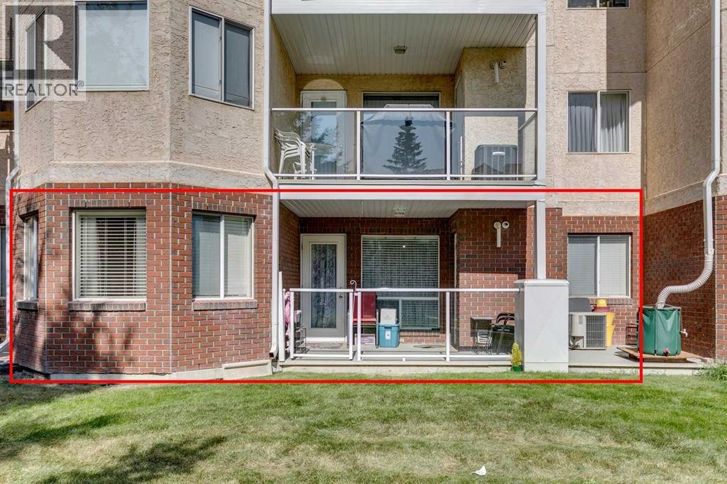 Single Family House for Sale in   Simcoe Boulevard SW Signal Hill Calgary 